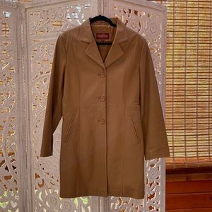 Gorgeous tan nude vintage 19702  real leather trench coat - Size Medium